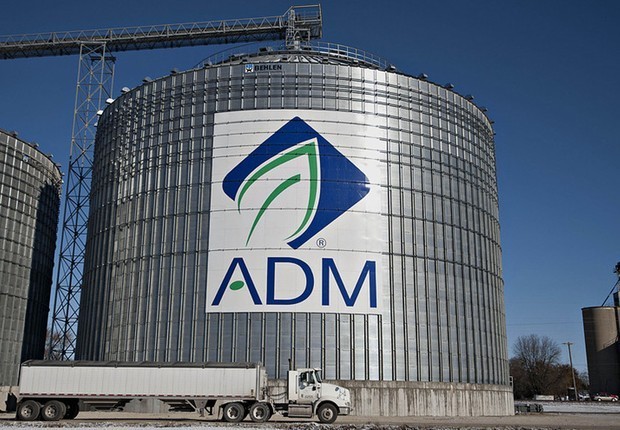Lucro líquido da ADM quadruplica no segundo trimestre