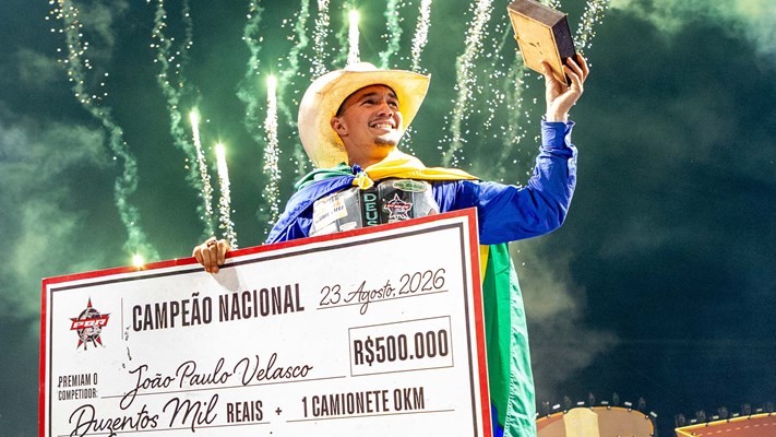 Peão de 21 anos brilha em Barretos e é o novo campeão brasileiro de rodeio da  PBR