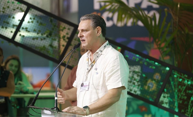 Em plena COP, Fávaro defende adiar novo Plano Clima