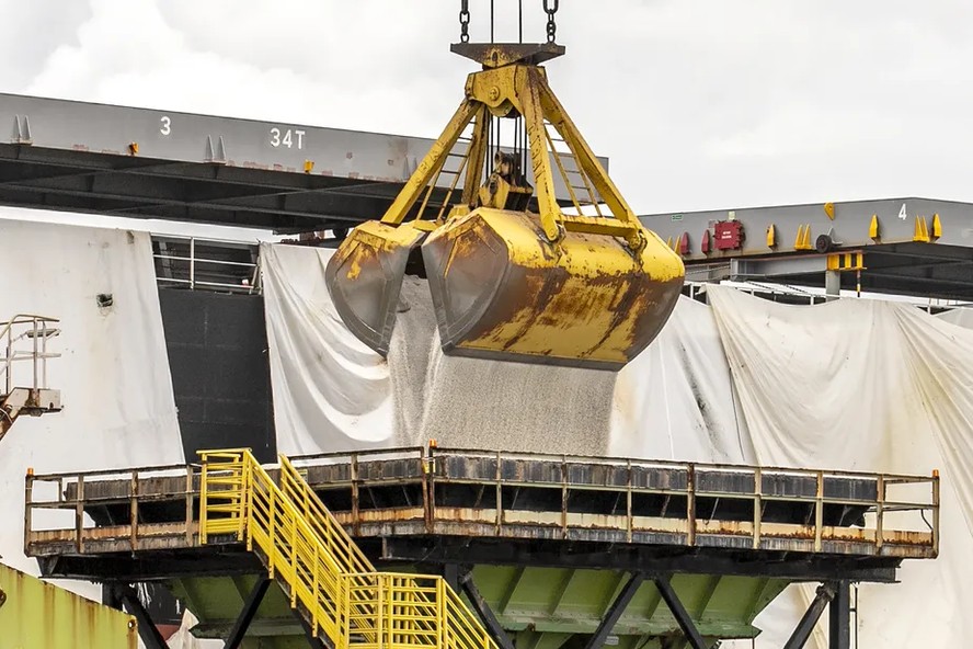 Entregas de fertilizantes ao mercado brasileiro cresceram 5,5% em novembro