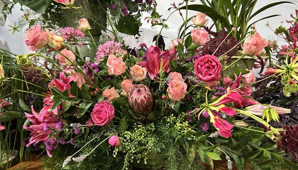 Série Bridgerton incentiva vendas de flores