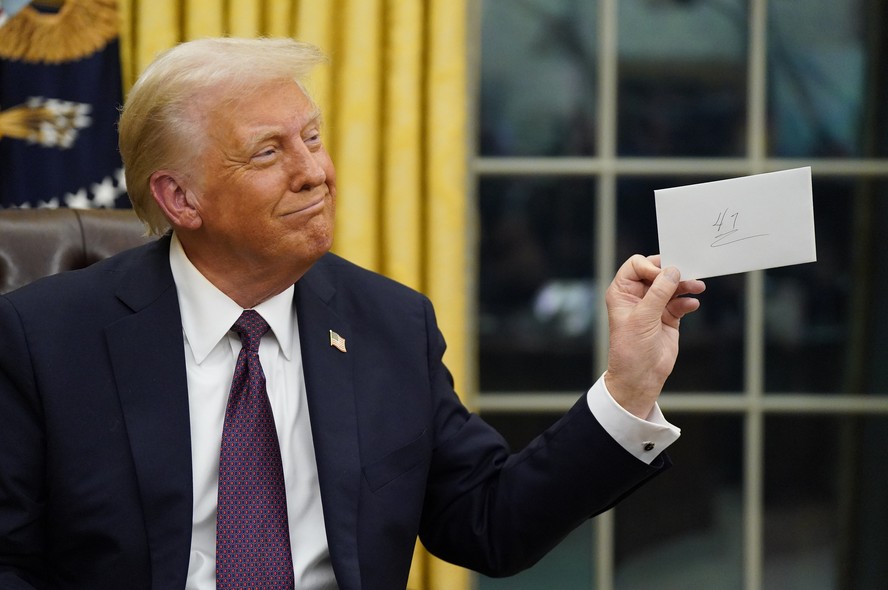 Canadá já anunciou retaliação a Trump com tarifas de 25%, e México ainda estuda medidas