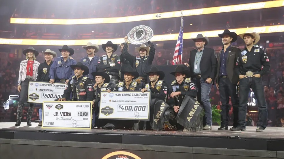 Brasileiro tem 4 montarias perfeitas e dá título ao Texas na PBR Team ...