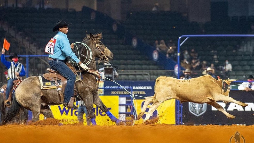 Erro custa caro para brasileiro no 3º round da National Finals Rodeo